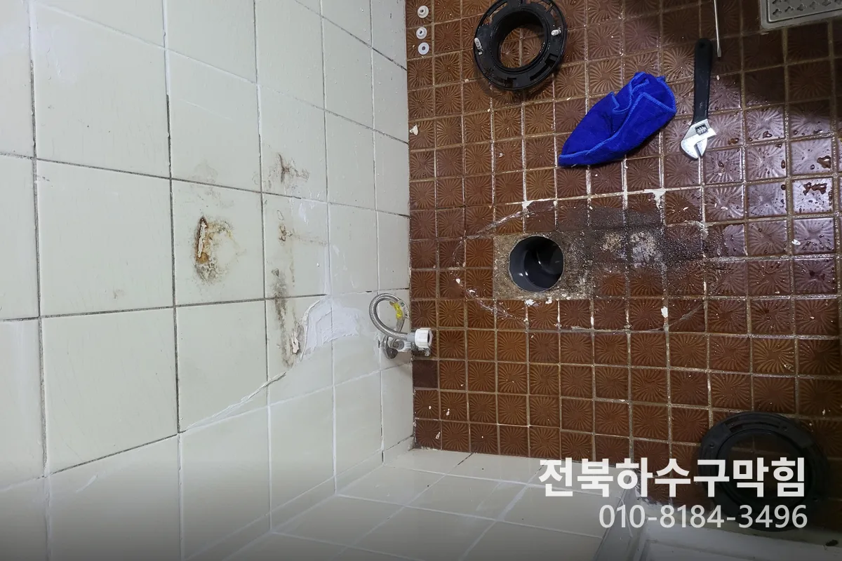 군산시 미성동 변기막힘 작업 완료 후 정상 배수 확인